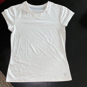 K-Swiss women’s white shirt